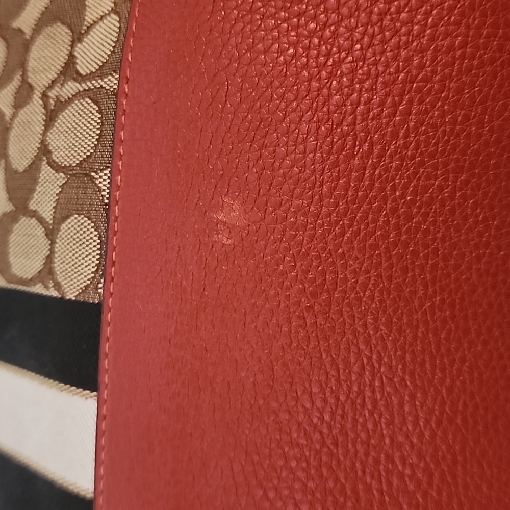 COACH DEMPSEY TOTE 40" - Picture 4 of 14